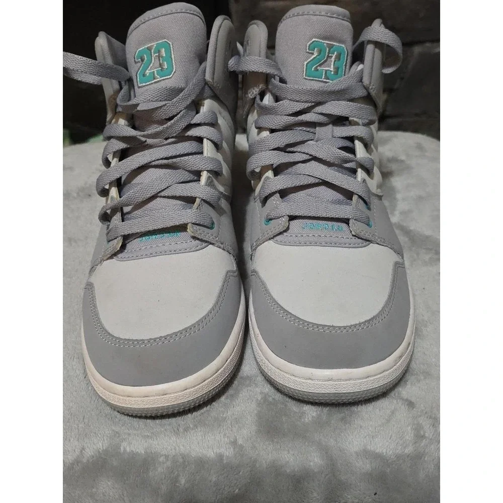 Size 8.5y Nike Air Jordan 1 Flight 4 Premium  BG Shoes 828237-041 GrayGreen RARE